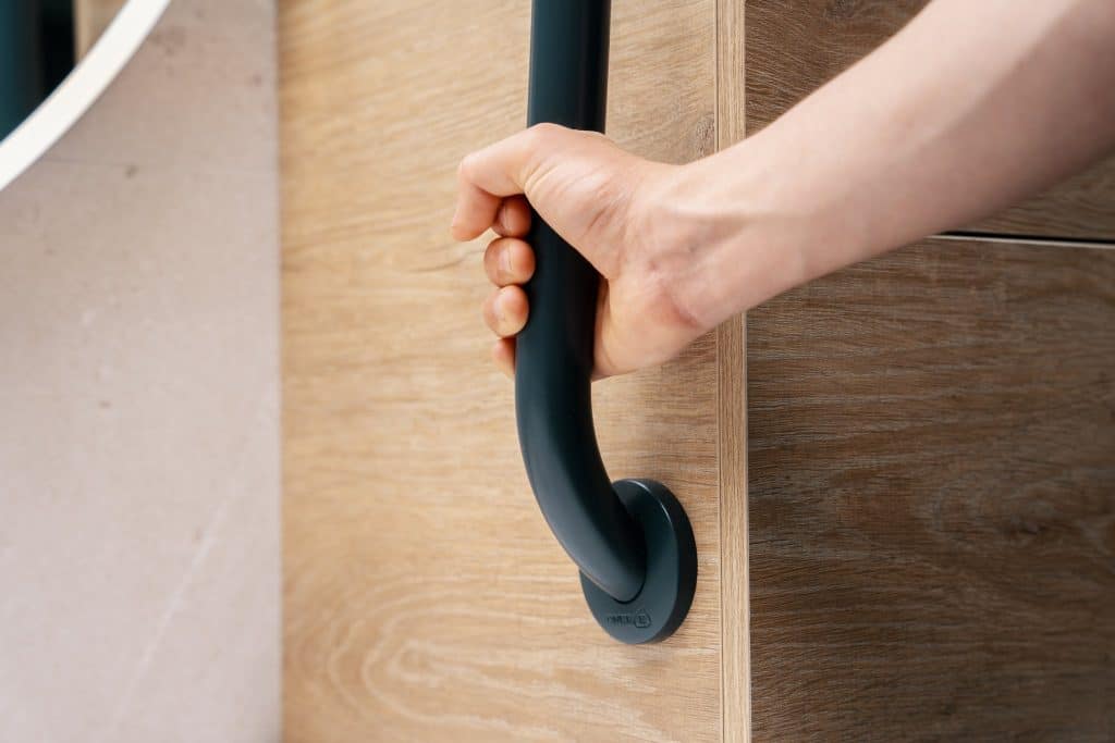 Støttehåndtak med arm